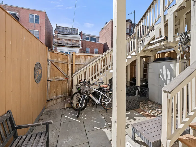 1754 Church St NW — Photo 12