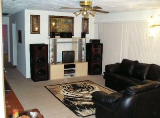 302 S Walnut St, Pittsburg, KS 66762