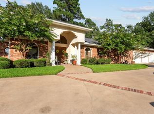 305 Innisbrook Dr, Lufkin, TX 75901