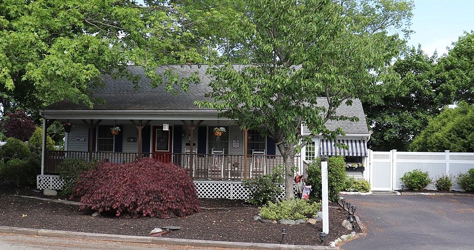 1st image of 26 Robin Ln