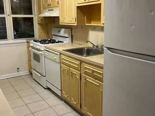 (undisclosed Address), Flushing, NY 11358