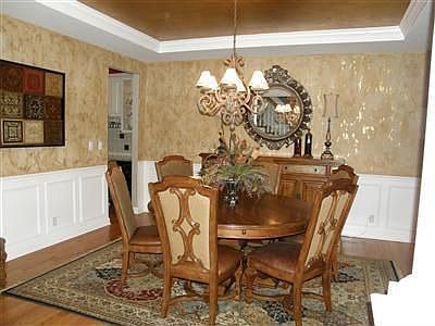 3rd image of 9550 Genevieve Dr