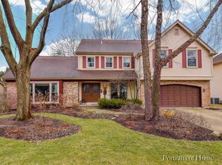 735 Thornapple Dr, Naperville, IL 60540