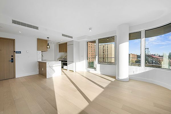 1st image of 208 Delancey St #10F