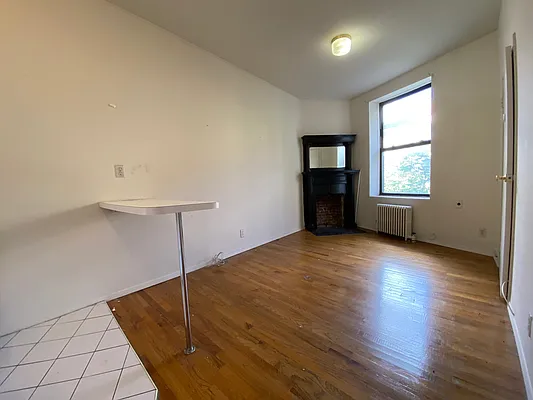 Rented by Village Living Realty | media 2