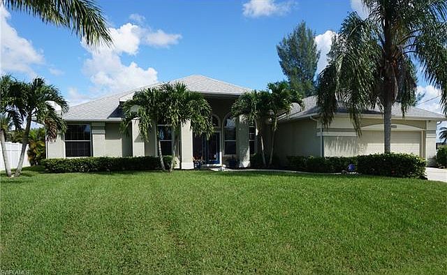 1st image of 429 NW 39th Ave