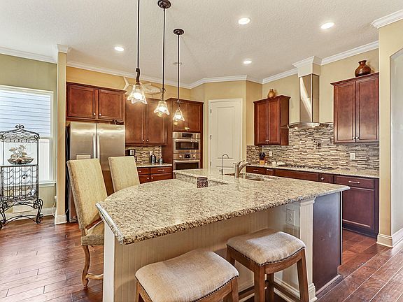 5th image of 2800 Sea Grape Dr N