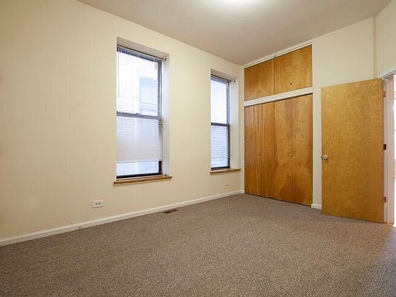 3rd image of 1909 N Sheffield Ave