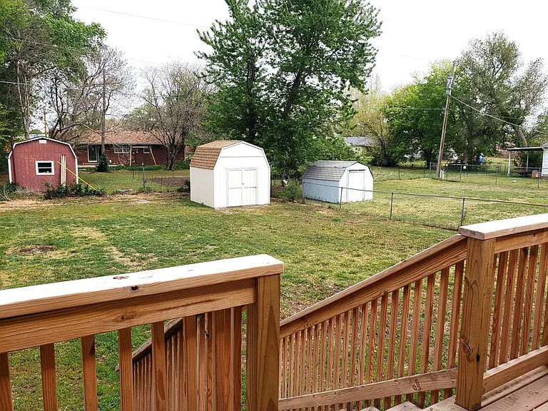 1220 W Patterson Ave — Photo 17