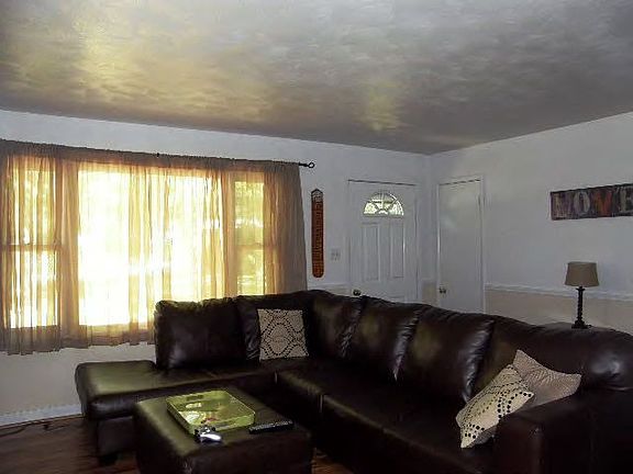 Home for Sale in Decatur, IL $67,877