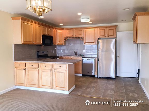 2nd image of 453 Monterey Blvd