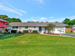 702 Pinegrove Ave, Jupiter, FL 33458