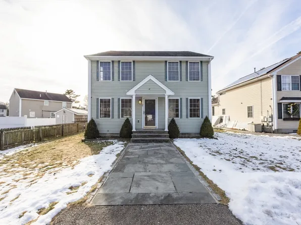 21 Nicholas Dr, Wareham, MA 02571