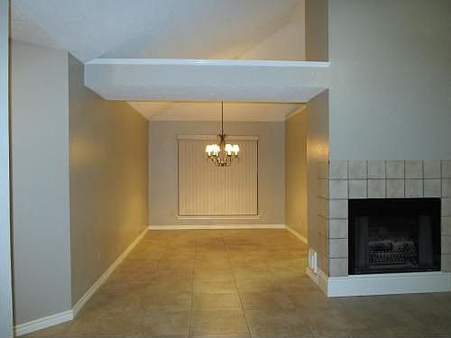 3rd image of 4002 Bentley Dr