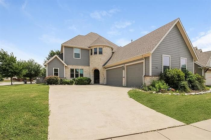 1st image of 11590 Westlawn Ln