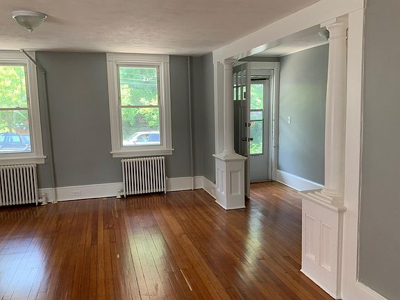 5th image of 23 Bentley St Floor 1