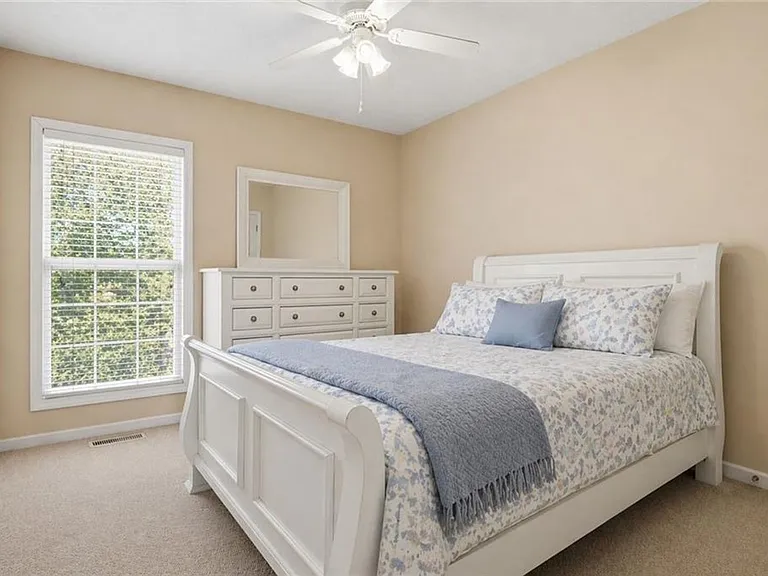 1213 N Dean Rd — Photo 13