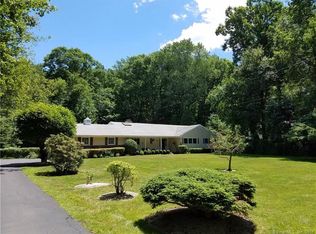 110 Butternut Ln, Stamford, CT 06903