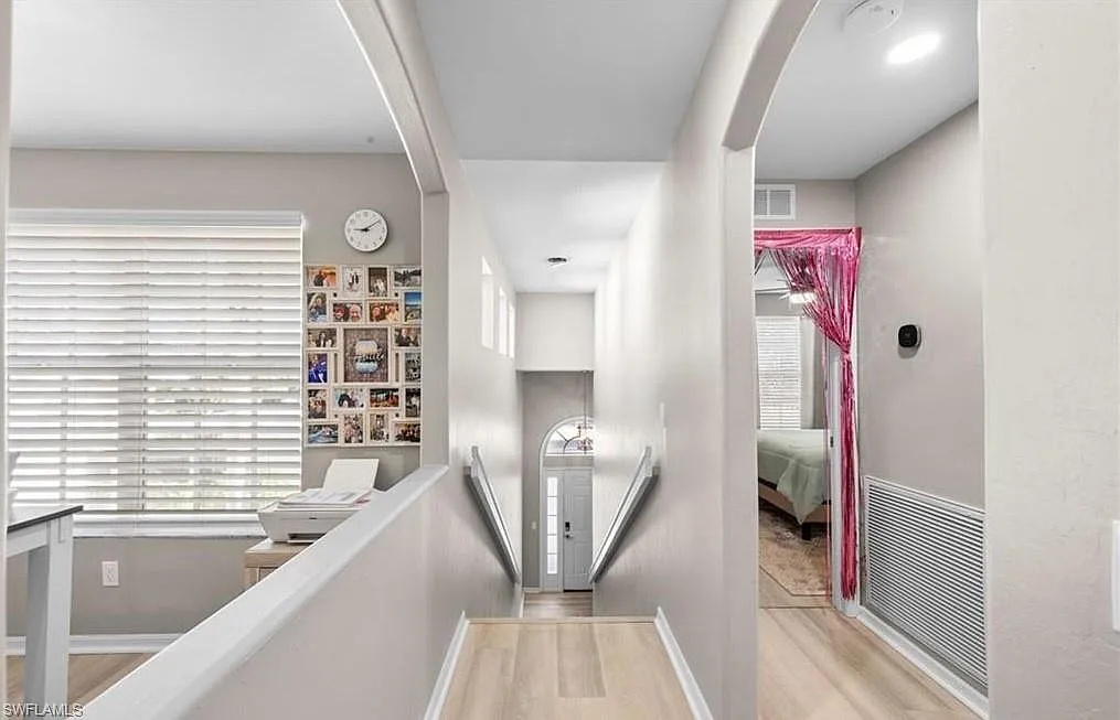 2 bed, 2.0 bath, 1309 sqft, $5,500 — Photo 3