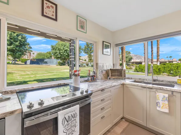 72620 Rolling Knoll Dr, Palm Desert, CA 92260