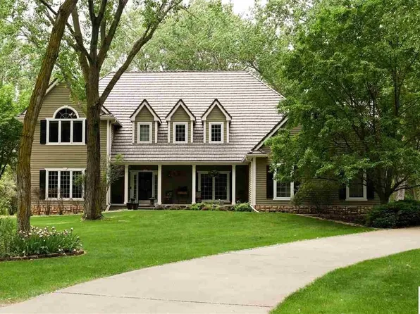 723 W Sawgrass Trl, Dakota Dunes, SD 57049