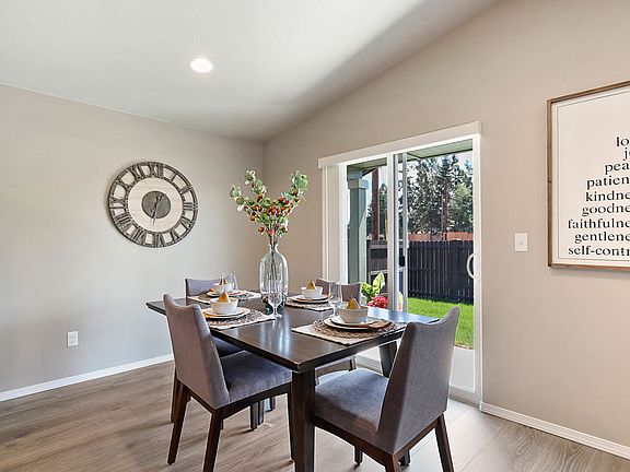Darrington - Dining Room 2