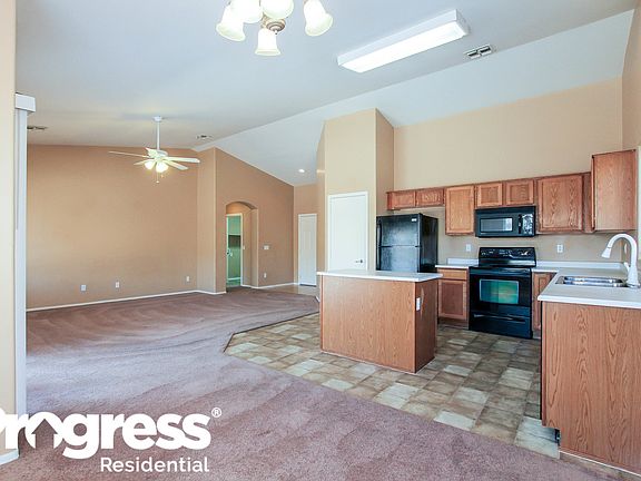 3rd image of 6625 W Gross Ave