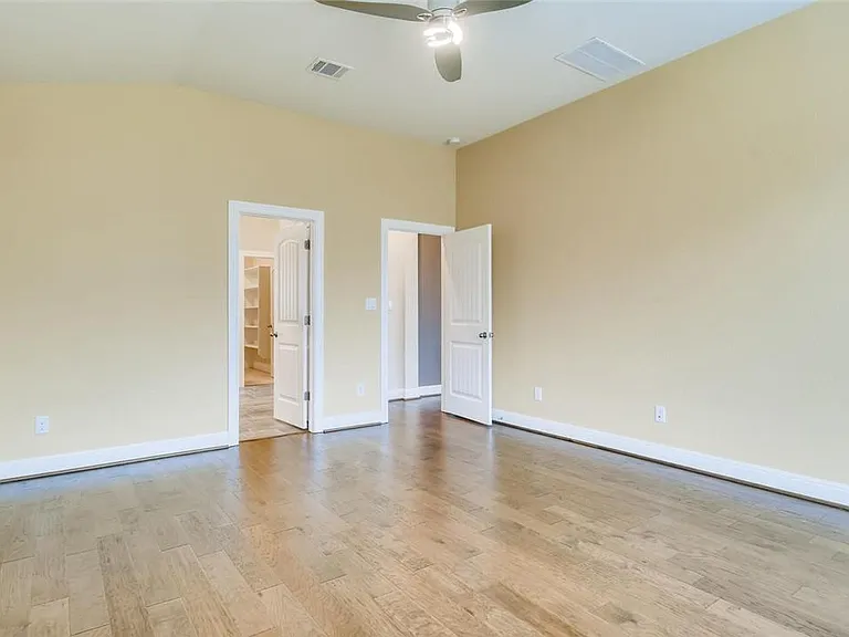 817 Kenney Fort Xing — Photo 19