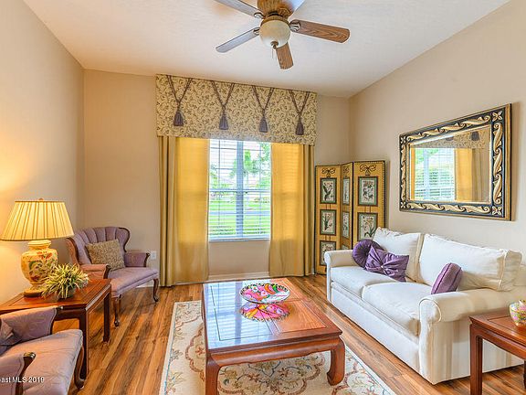5th image of 4540 Chardonnay Dr