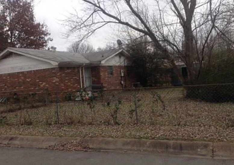 2nd image of 616 Alta Ln