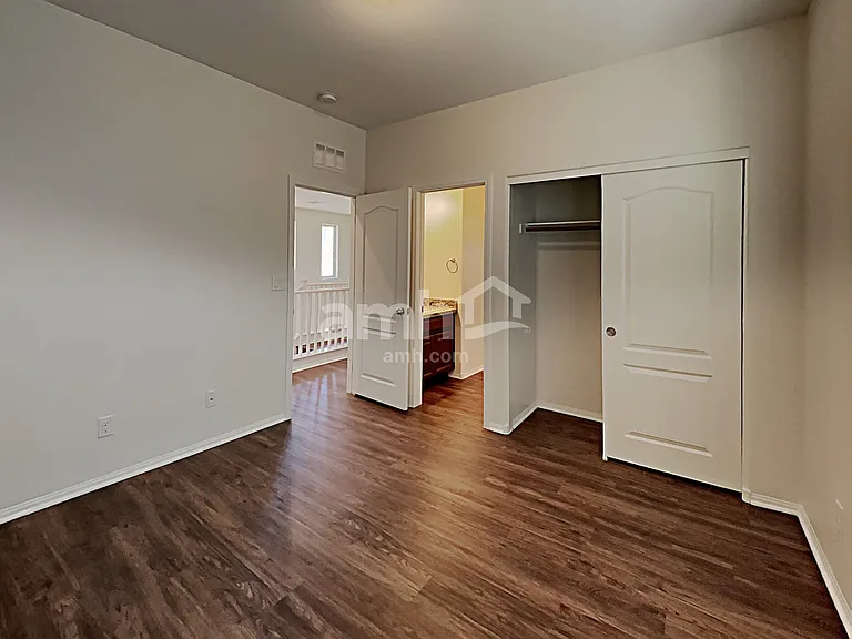 492 Bright Peridot Ave — Photo 15