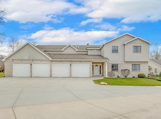 129 S Curtis St UNIT 1021, Lake Geneva, WI 53147