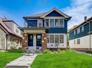 2572 N 68th St, Wauwatosa, WI 53213