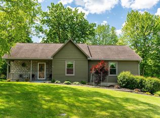 20360 Longview Dr, Lawrenceburg, IN 47025