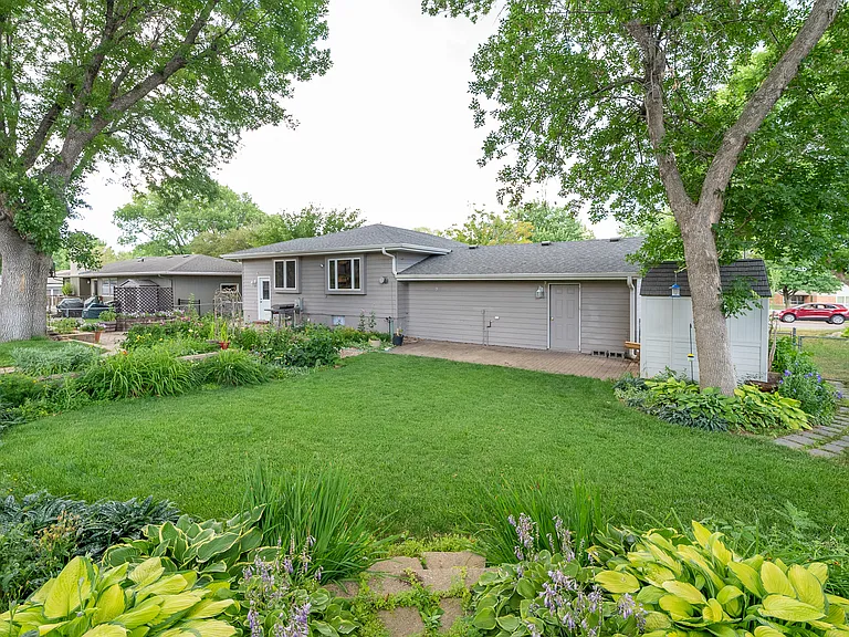 2317 S Bahnson Ave — Photo 15