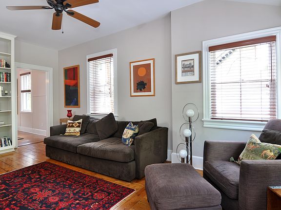 4th image of 10 Croton Pl
