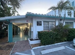 4236 & 4238 Seagrape Dr #4237-04, Fort Lauderdale, FL 33308