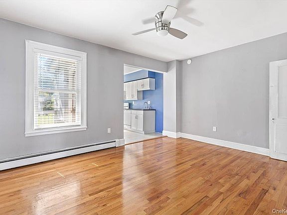 5th image of 13-15 Cherry Ave #13