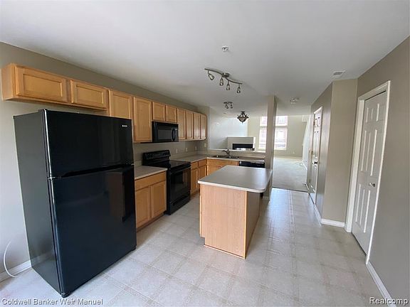 5th image of 1382 Ashford Ct #1
