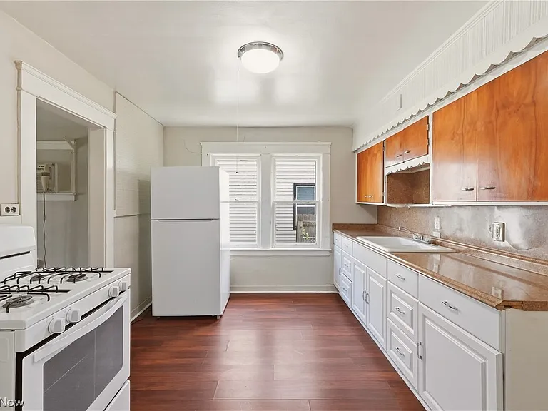 515 E 143rd St #DOWNSTAIRS — Photo 4
