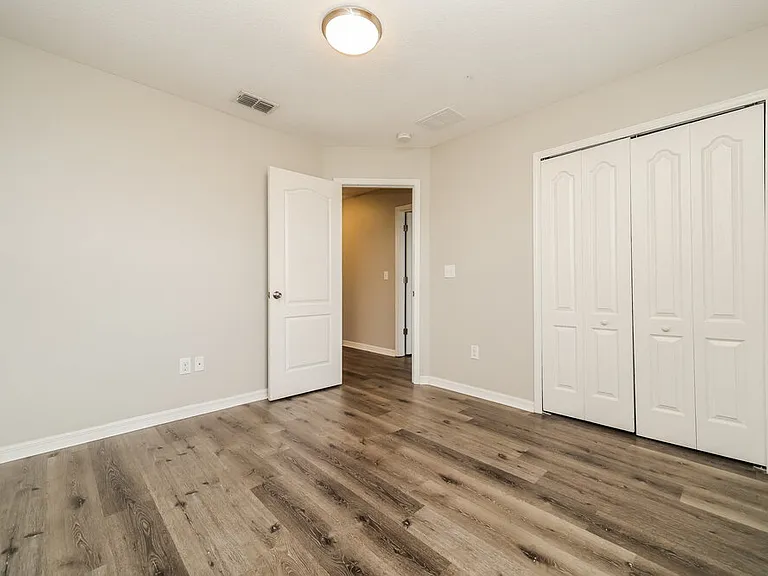6402 Trent Creek Dr — Photo 13