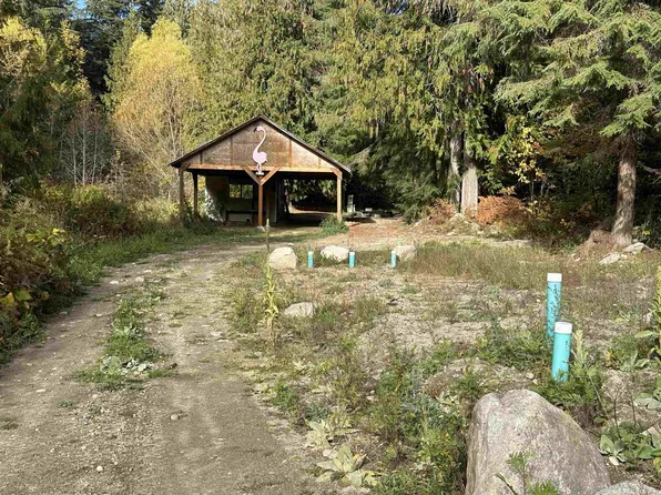 617 Campbell Ln, Cusick, WA 99119
