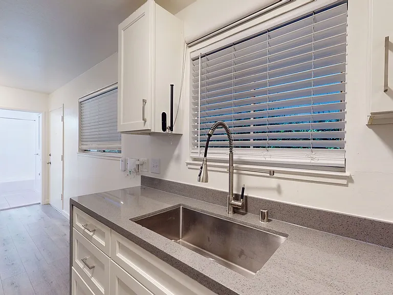 265 Vernon St — Photo 14