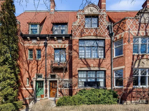 1222 E 56th St, Chicago, IL 60637