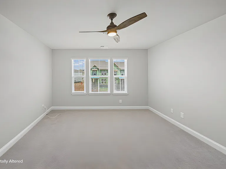 10037 Mamillion Dr — Photo 15