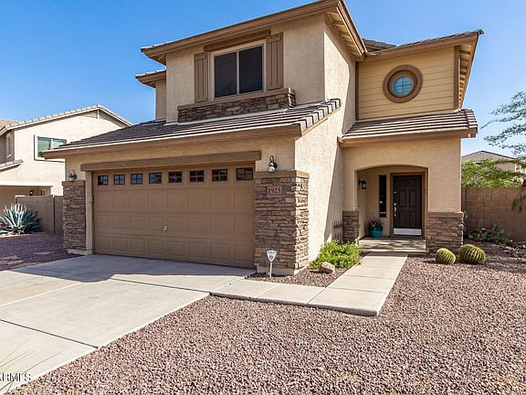 2nd image of 1925 W Appaloosa Way
