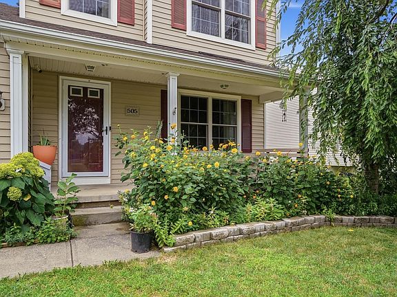 4th image of 505 Carver St