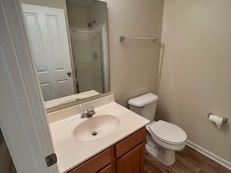 3522 Golden Gate Dr N — Photo 16