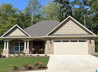 104 Village Cir, Anniston, AL 36207