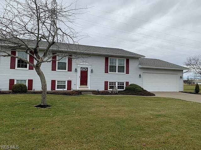 1st image of 120 Wade Dr